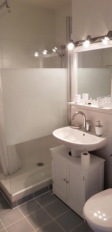 Les Rochers De Vallieres, Appartement De 35 M2 Avec 1 Chambre, Terrasses, Jardin 140 M2, Vue Panoramique Face A L'Ocean ! Saint-Georges-de-Didonne Kültér fotó